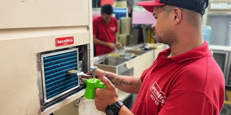 mantenimiento de neveras y refrigeradores para negocio en bogotá, medellin, cali, barranquilla, bucaramanga